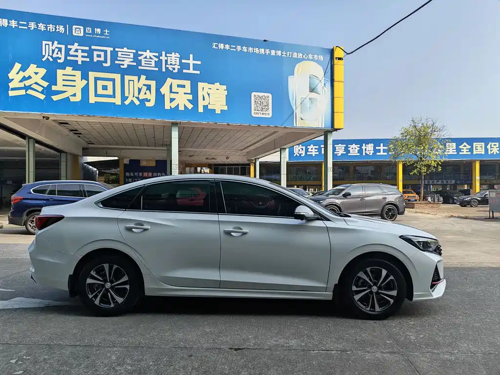 Changan Eado — миниатюра 4