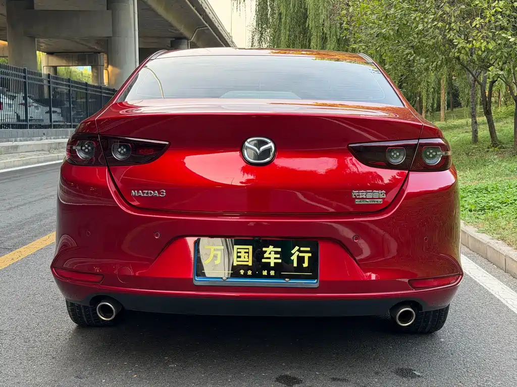 Mazda 3 Axela — миниатюра 16