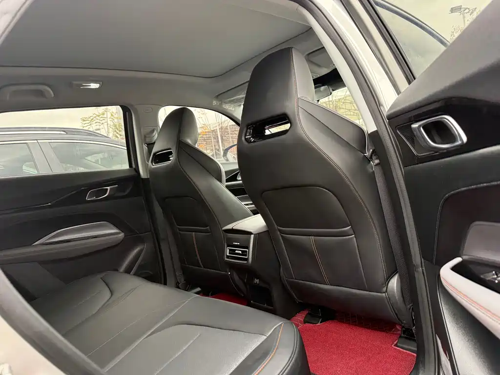 CHANGAN CHANGAN AUCHAN Z6