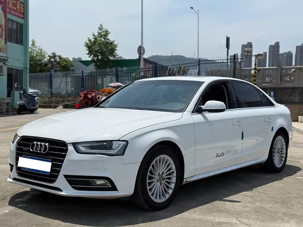 Audi A4L 2016