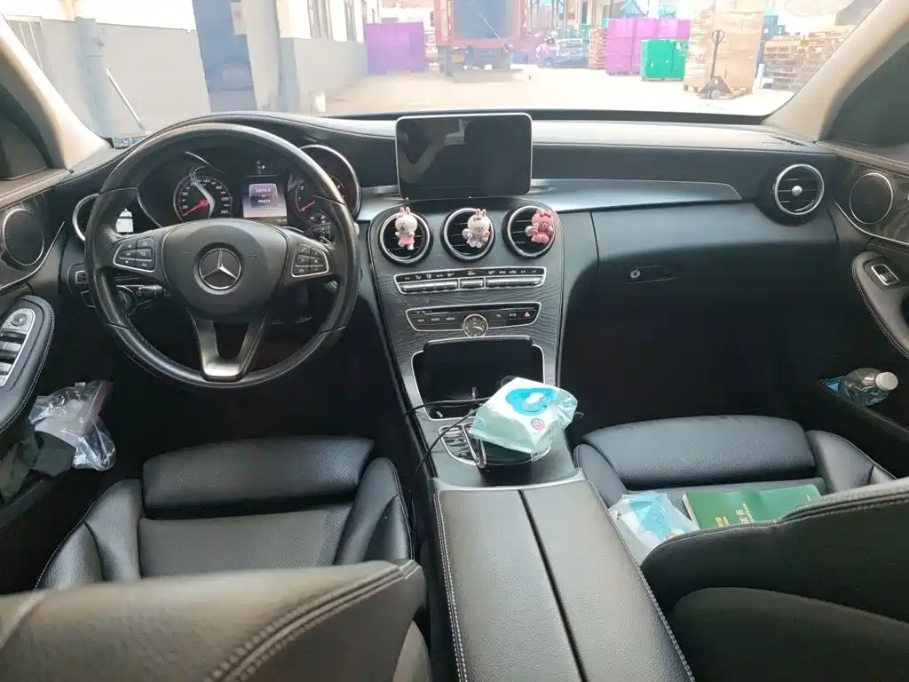Mercedes-Benz C-Class — миниатюра 13