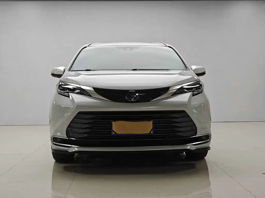 Toyota Sienna 2021 2.5L Luxury