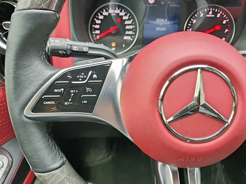 Mercedes-Benz Vito 2024 2.0T 7 мест