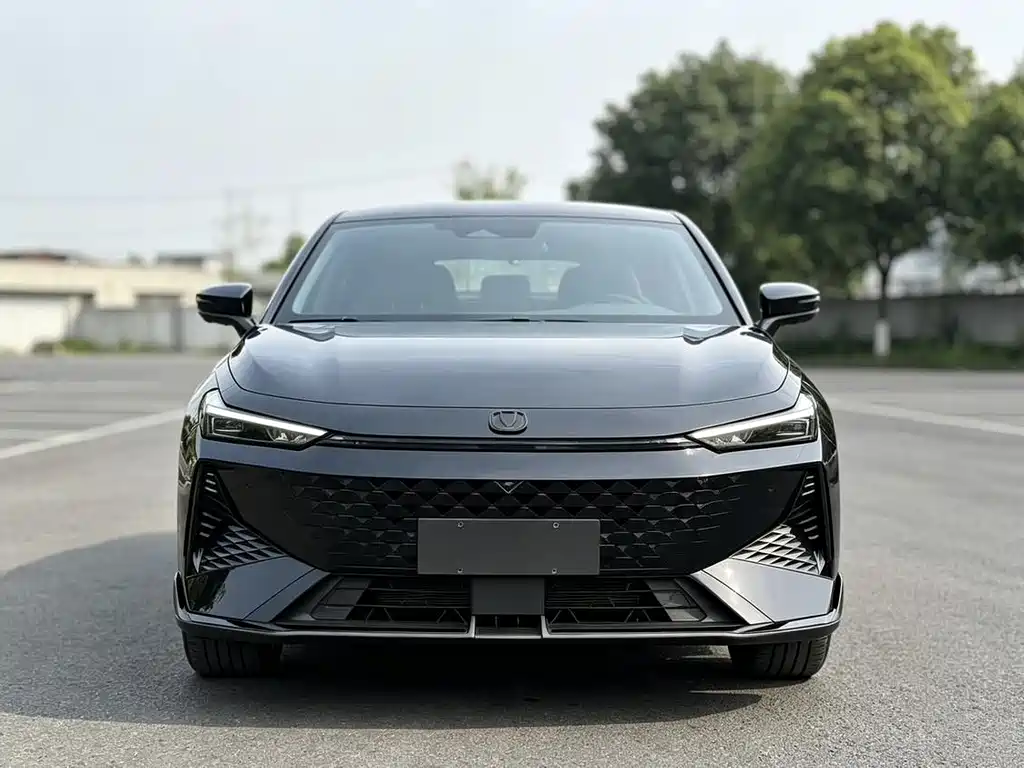 Changan UNI-V — миниатюра 2