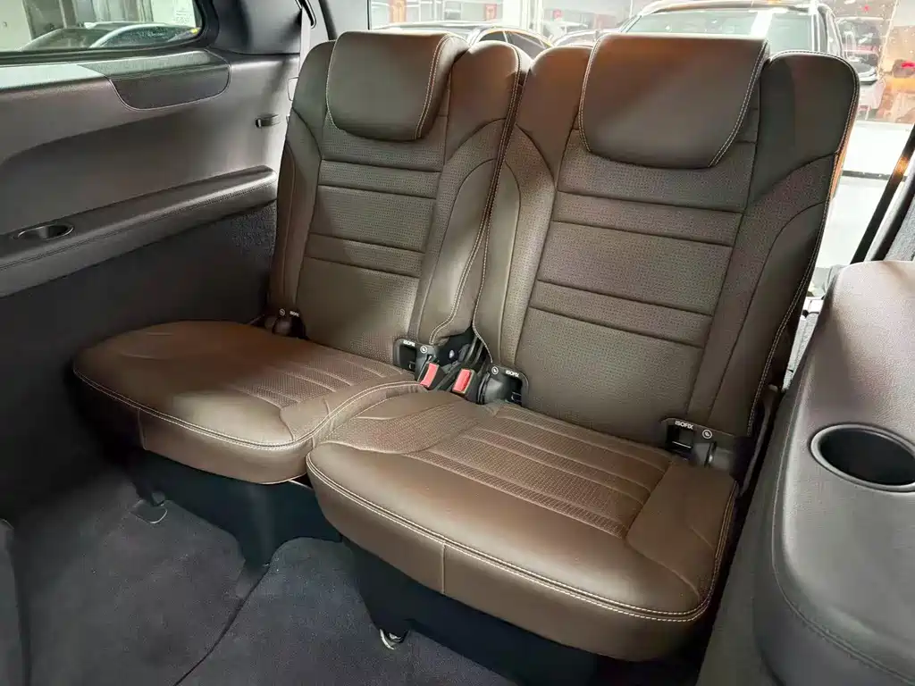 Mercedes-Benz GLS AMG — миниатюра 18