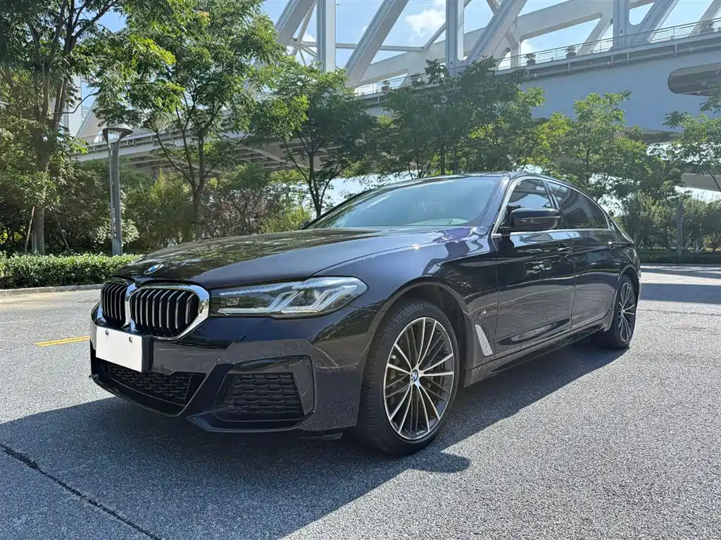 BMW 5 Series 2023