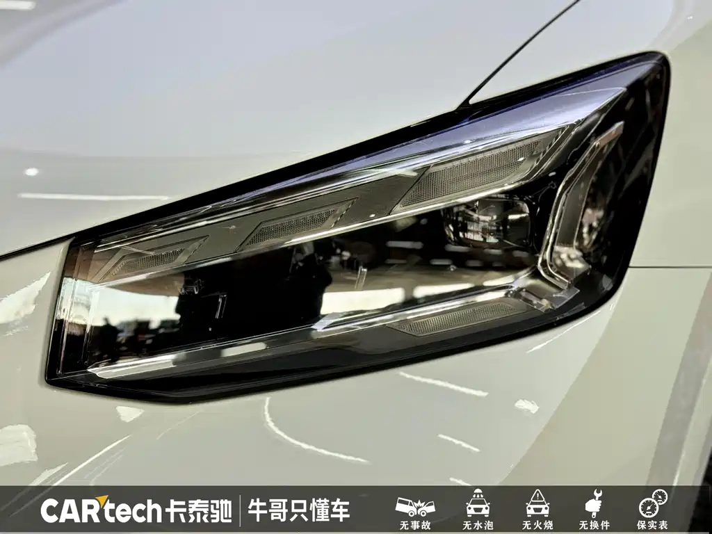 Audi Q2L — миниатюра 5
