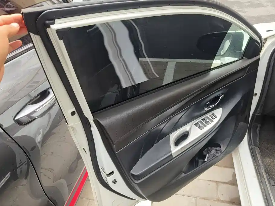 Toyota Yaris L Zhixuan YARiS L 2015 1.5E AT