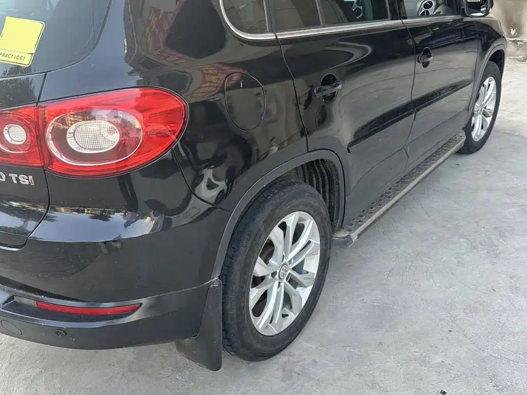 Volkswagen Tiguan 2009 2.0TSI Luxury
