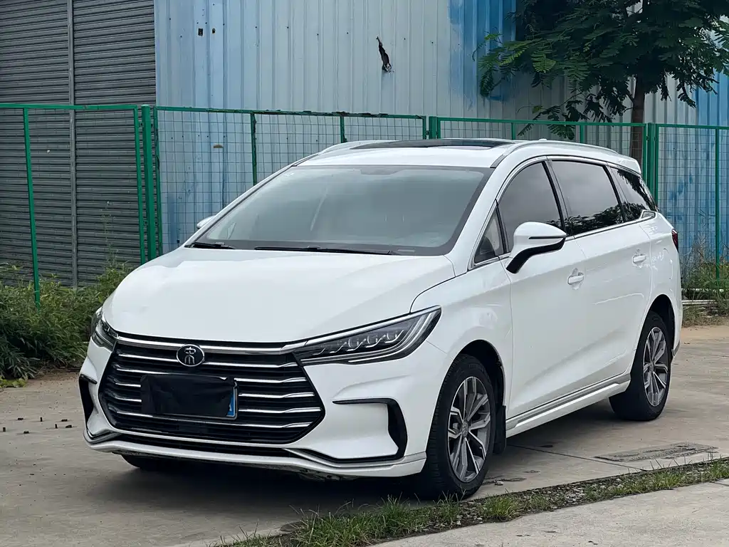 2021 BYD Song Max - zdjęcie 1 z 9