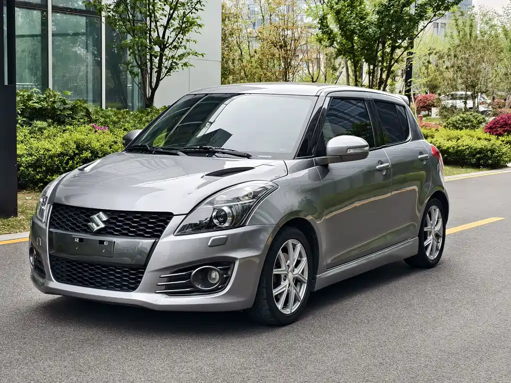 Suzuki Swift 2014 1.6L Manual 2WD Luxury Edition