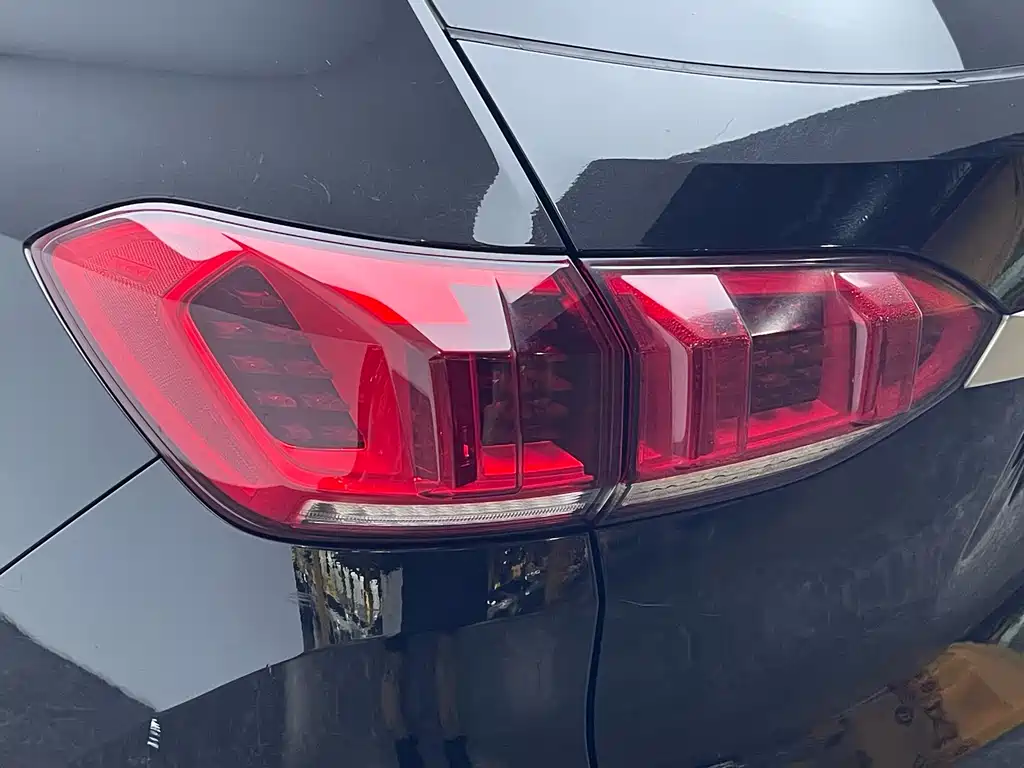 WEI PAI WEI BRAND VV6