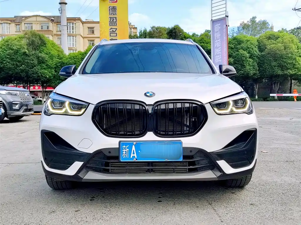 BMW X1 2022 sDrive25Li Lead