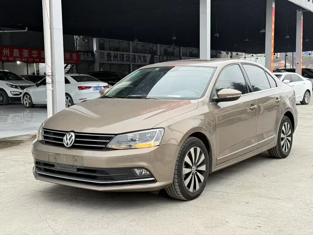 Volkswagen Sagitar 2017