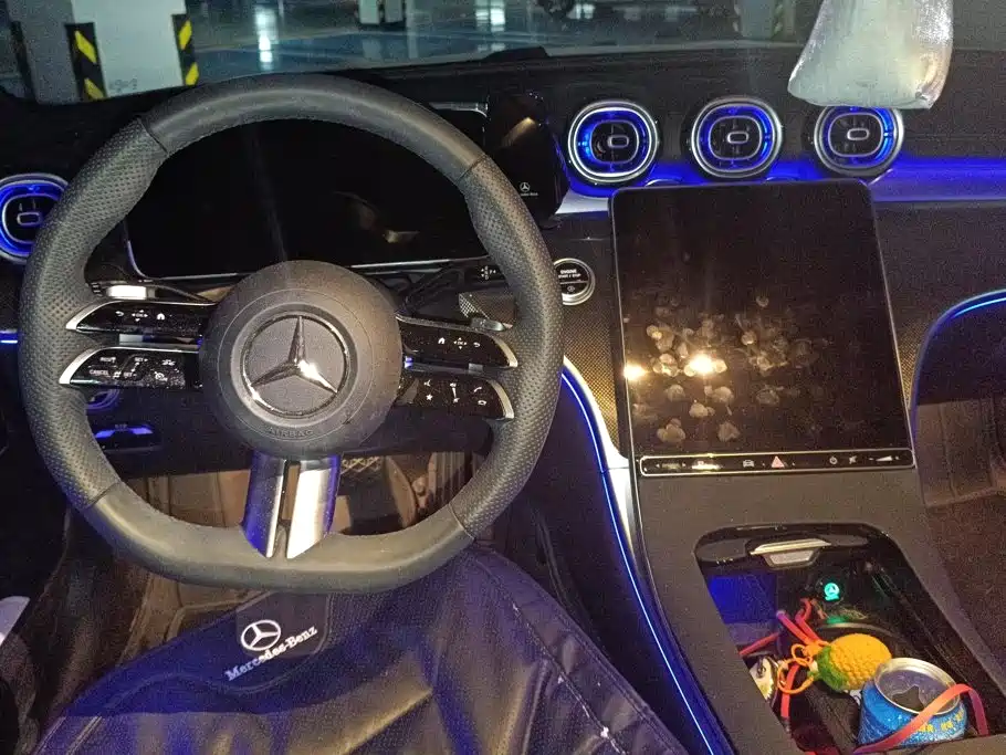 Mercedes-Benz C-Class — миниатюра 12