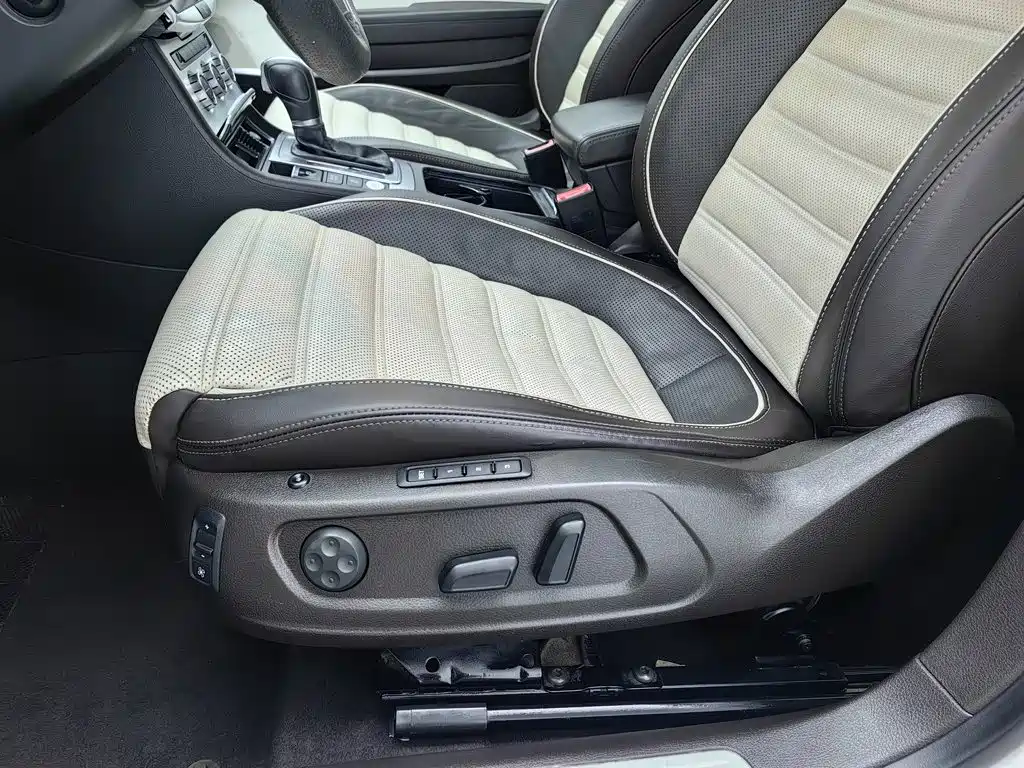 Volkswagen CC — миниатюра 20