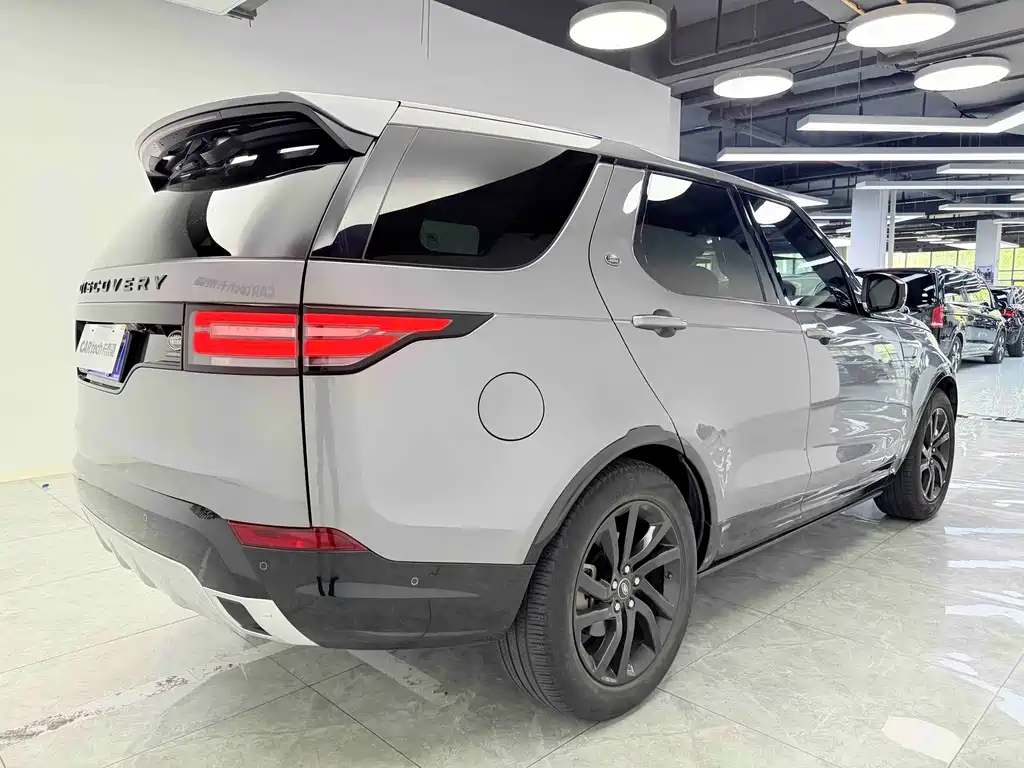 Land Rover Discovery 2020 2.0T 30