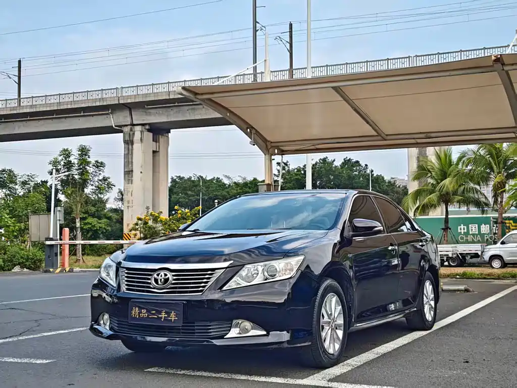 Toyota Camry 2014