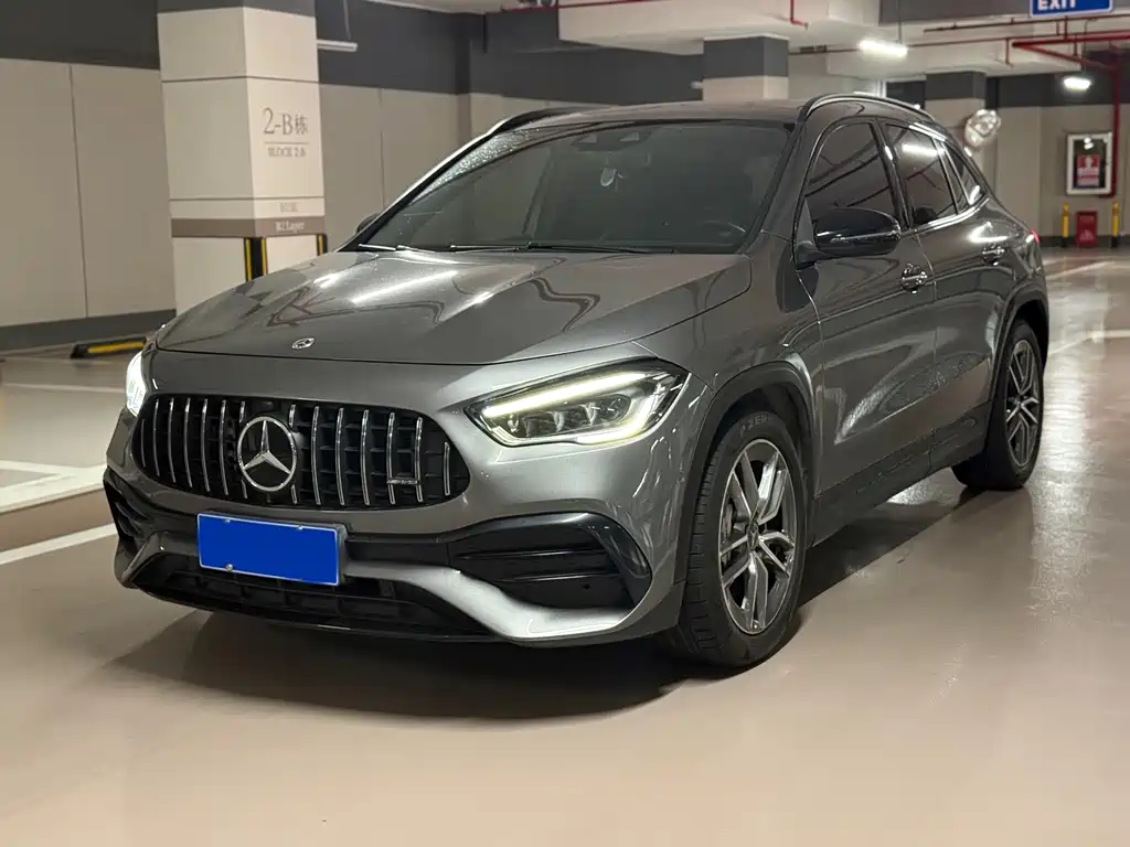 Mercedes-Benz GLA AMG 2021
