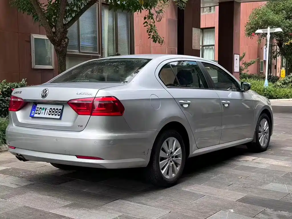 Volkswagen Lavida — миниатюра 9