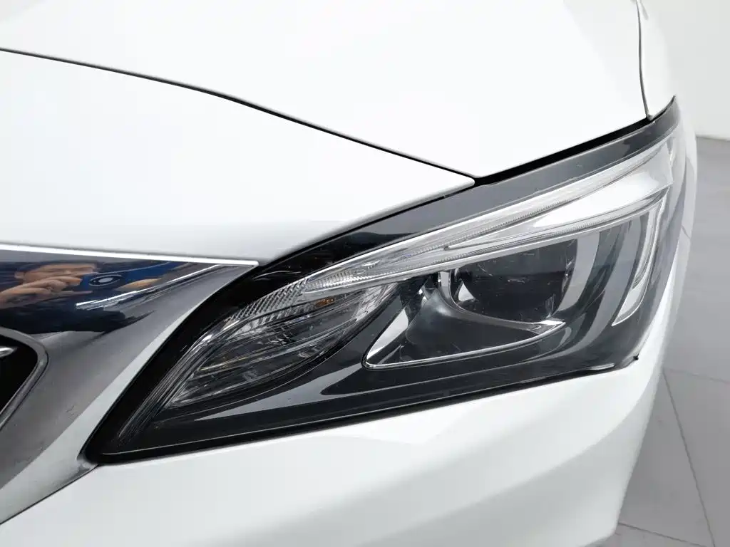 Buick Verano — миниатюра 7
