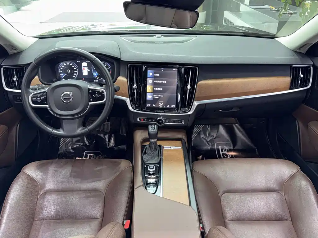 Volvo S90 2019