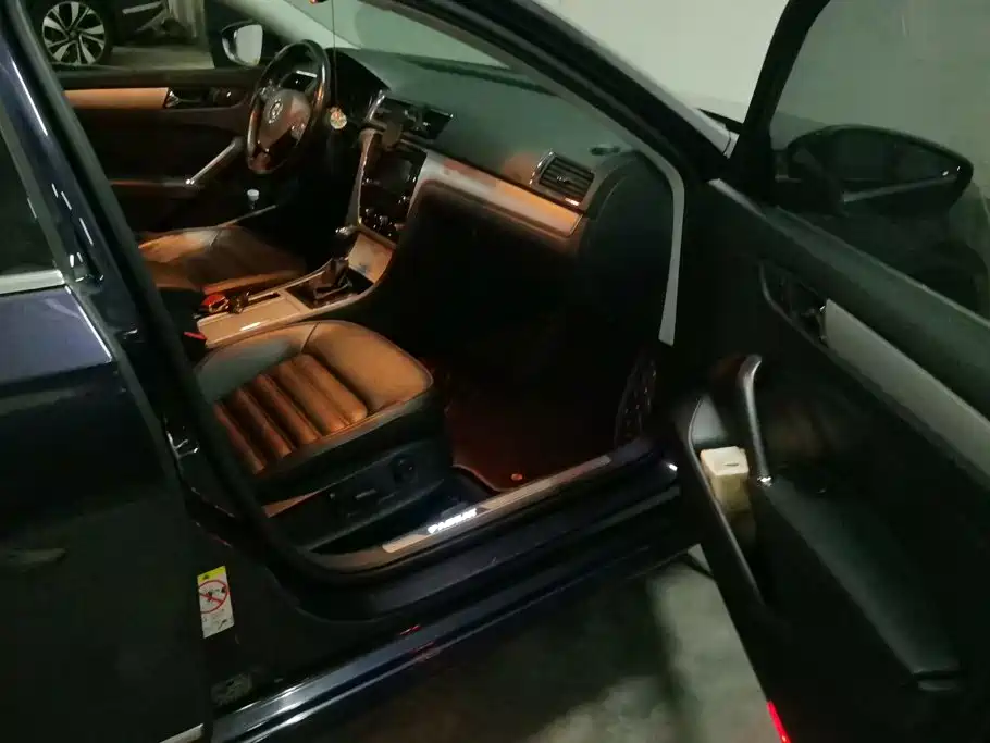 Volkswagen Passat — миниатюра 8