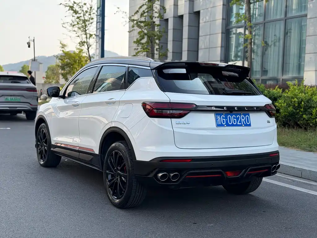 Geely Binyue — миниатюра 15