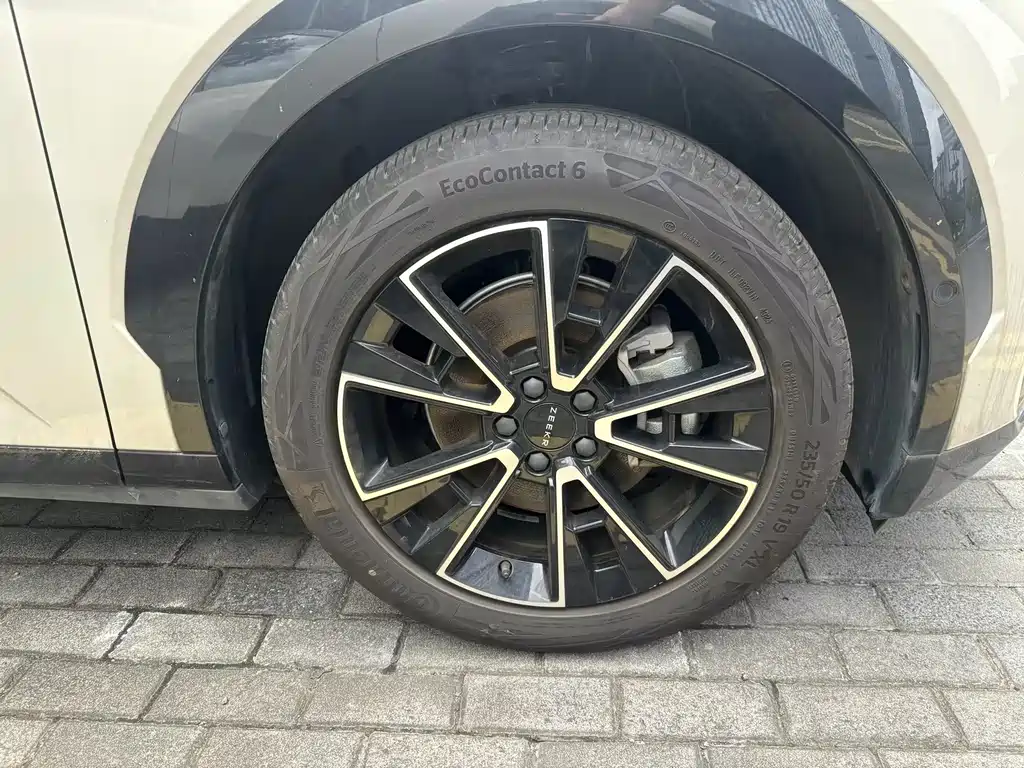 Zeekr X 2025 мест