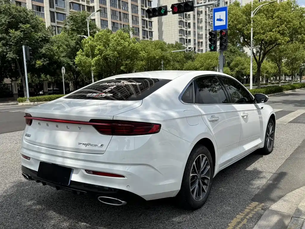 Geely Xingrui — миниатюра 7