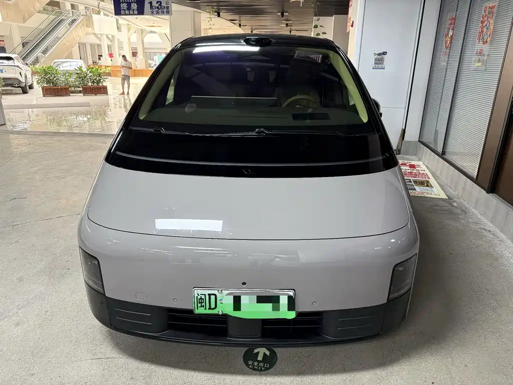 Li Auto MEGA 2025 Home