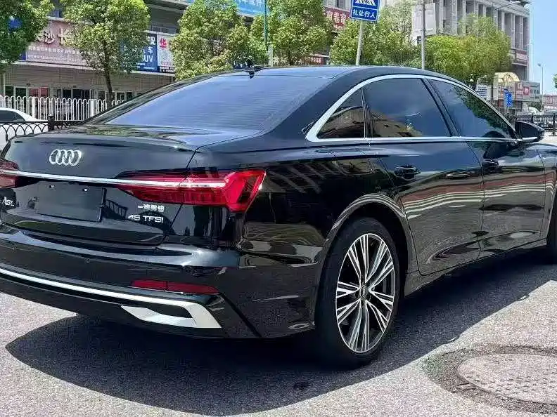 Audi A6L 2026 Черный из Китая, фото 2