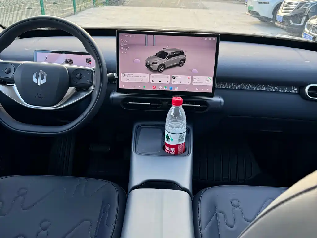 Leapmotor Leapmotor A10 — миниатюра 12
