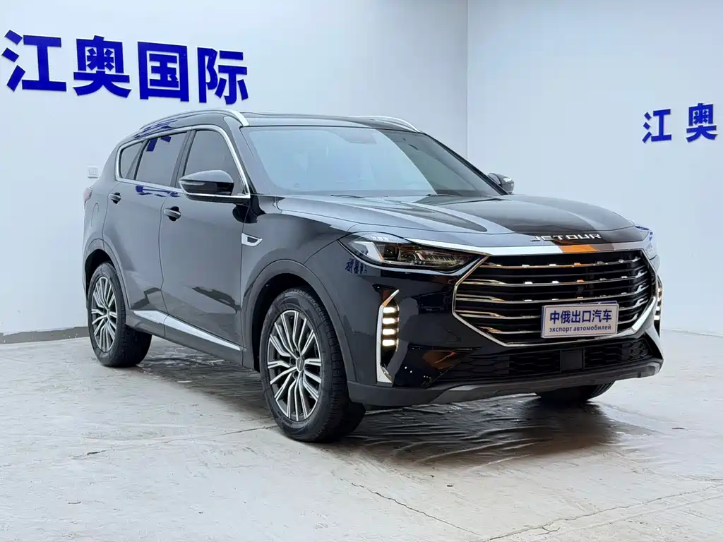 JETOUR X70 PLUS 2023 1.5T DCT PRO 5 мест