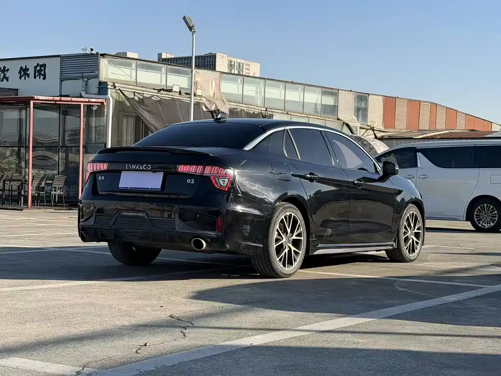LYNK 03