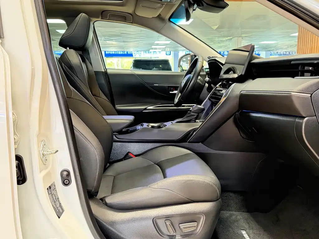 Toyota Venza — миниатюра 14