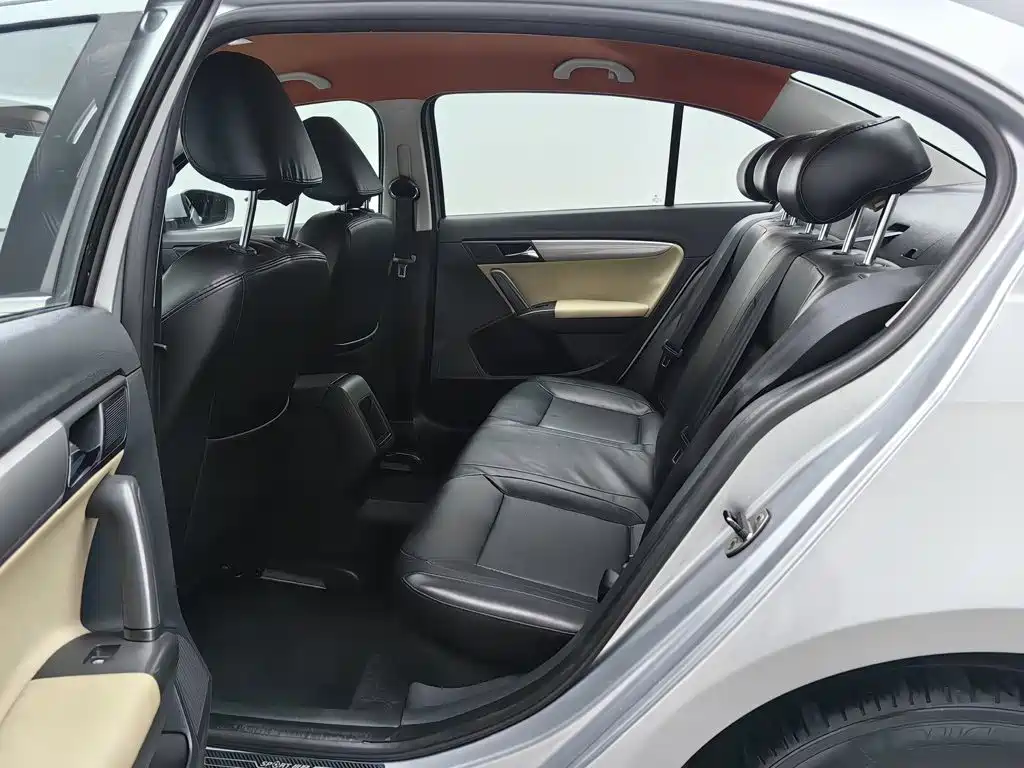 Volkswagen Lavida — миниатюра 15