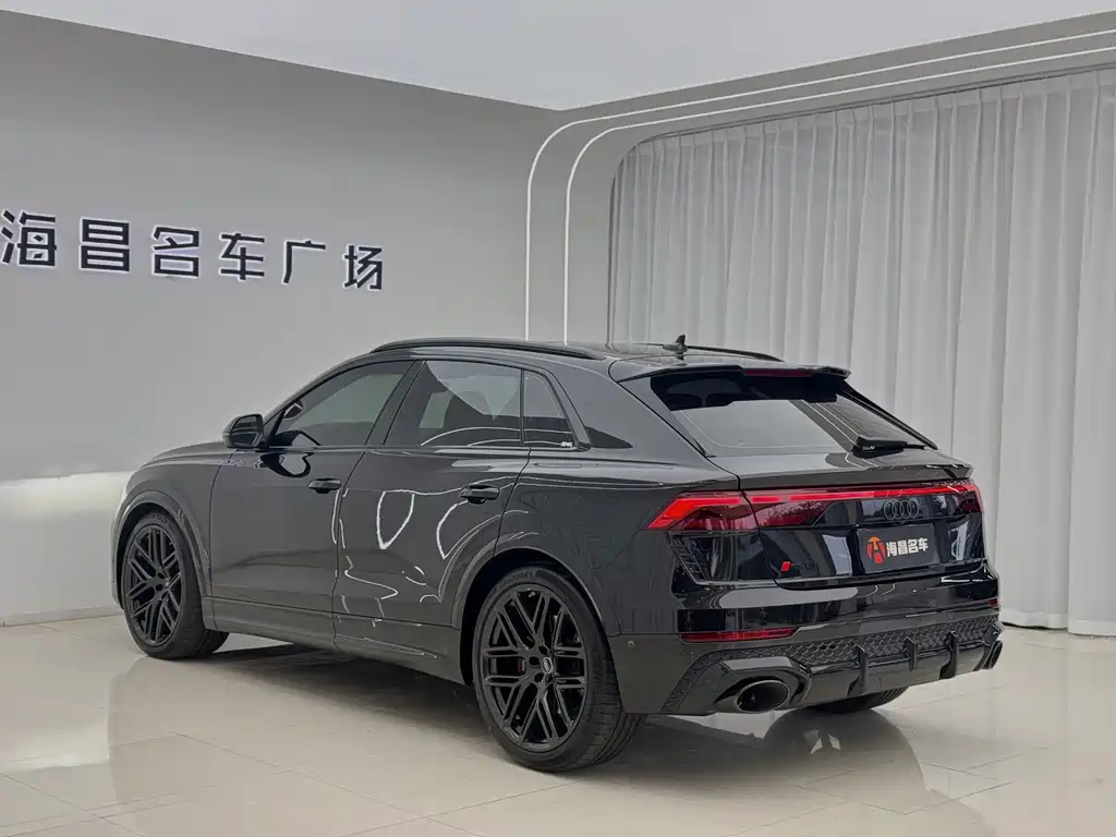 Audi RS Q8 — миниатюра 4