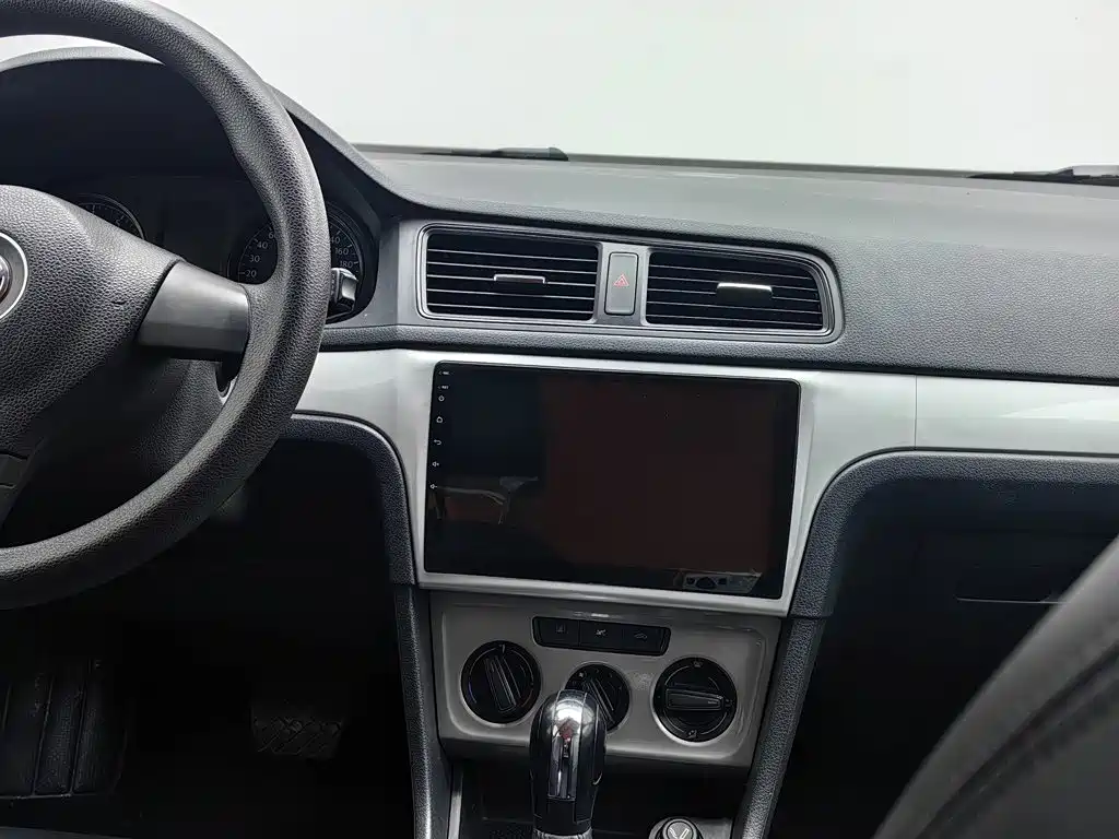 Volkswagen Lavida — миниатюра 12