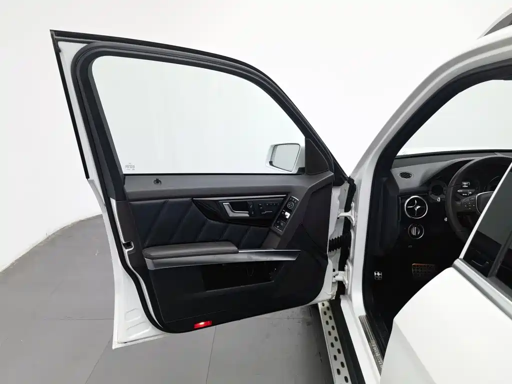 Mercedes-Benz GLK-Class — миниатюра 8