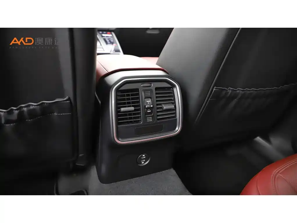 Porsche Macan — миниатюра 9