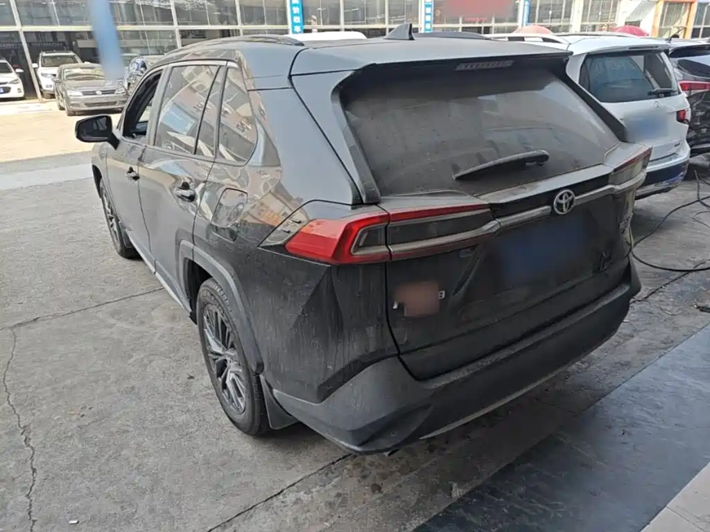 Toyota Wildlander — миниатюра 5