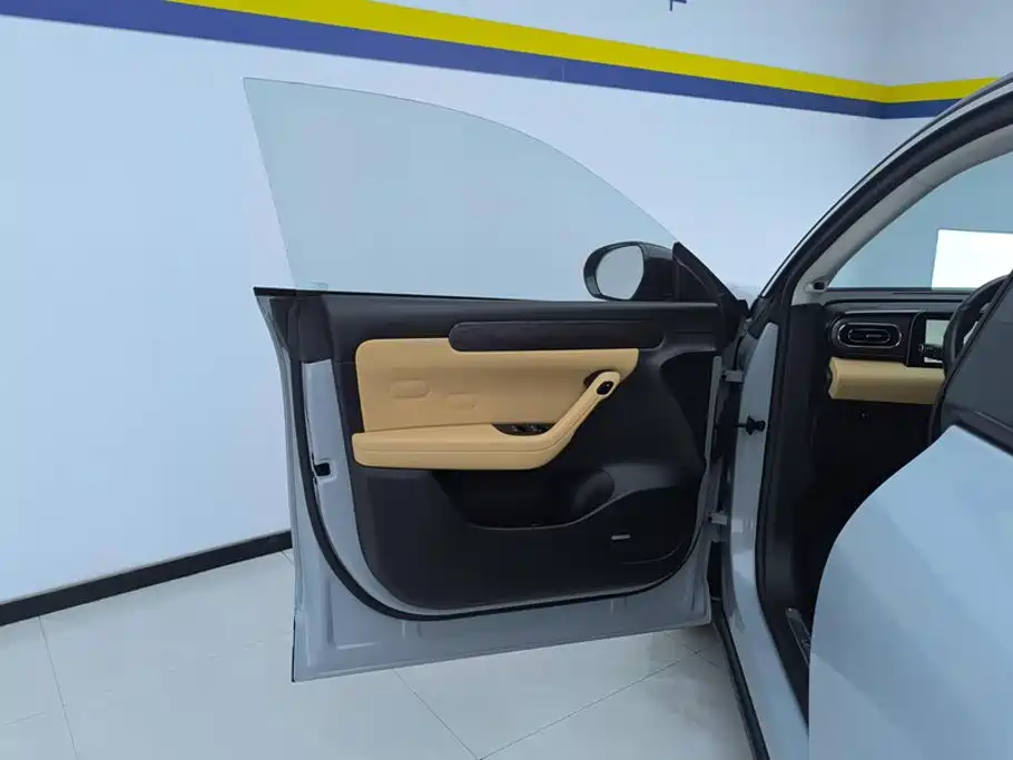 Leapmotor Leapmotor C11 — миниатюра 7