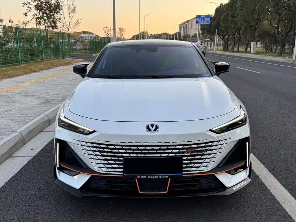 Changan UNI-V — миниатюра 2