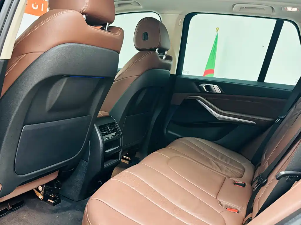 BMW X5 (Import) — миниатюра 10