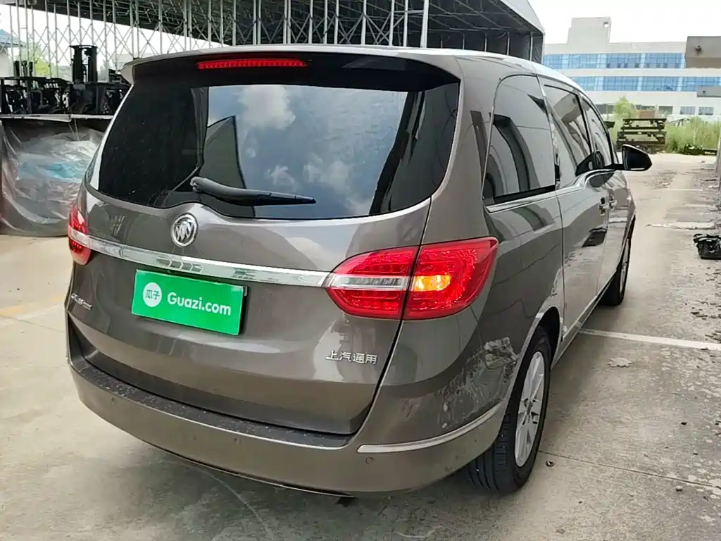 Buick GL8 2017 25S Luxury V