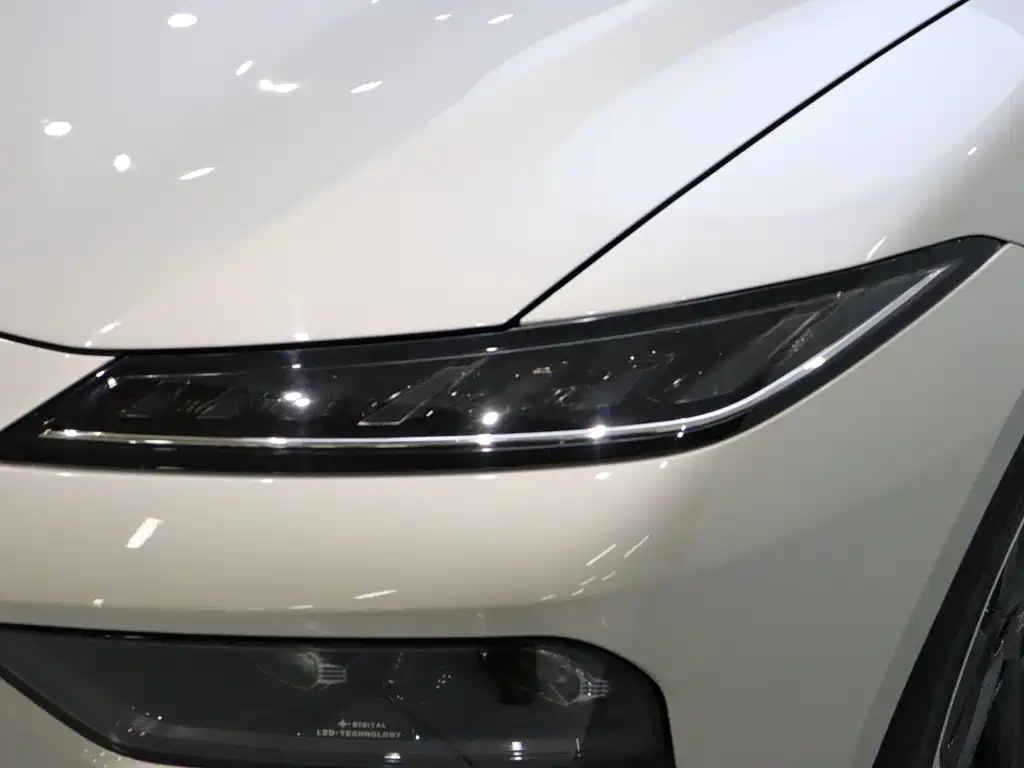 Dongfeng eπ007 2024 620Pro