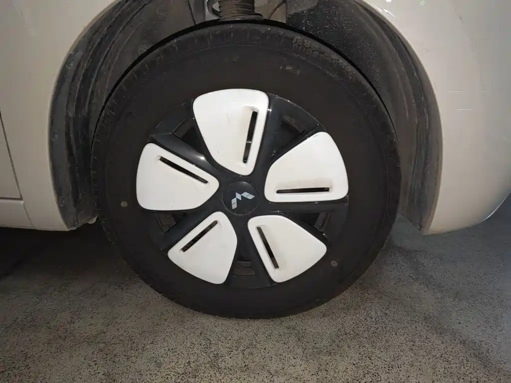 Wuling MINIEV — миниатюра 8