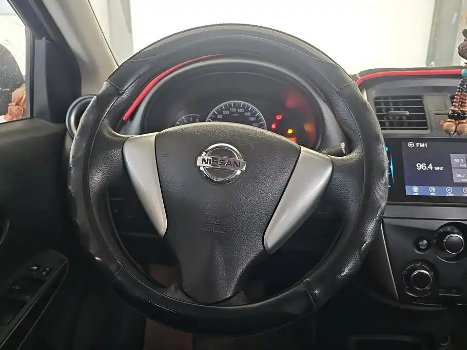 Nissan Sunny — миниатюра 15