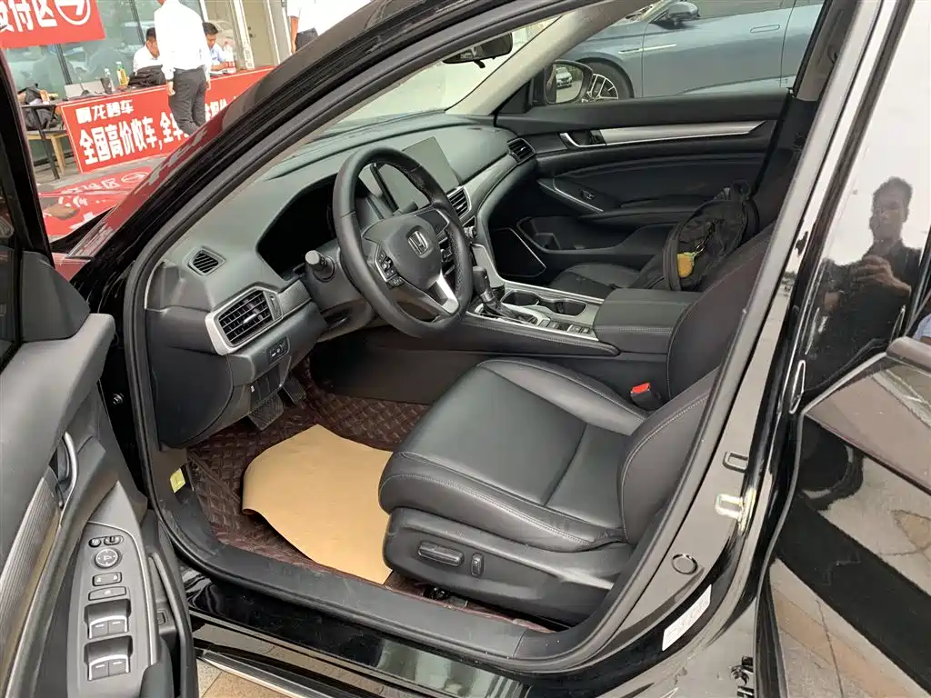 Honda Accord — миниатюра 4